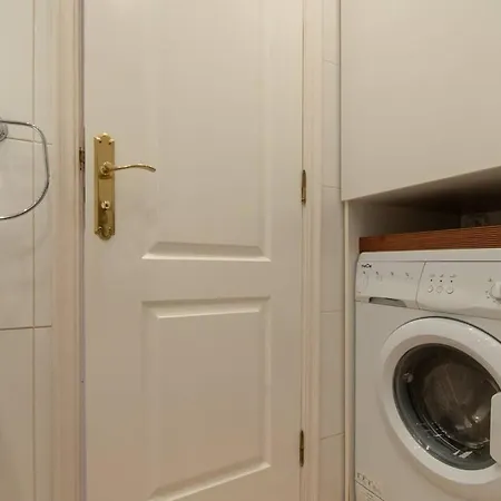Santa Maria 67 - Two Bed Apartamento